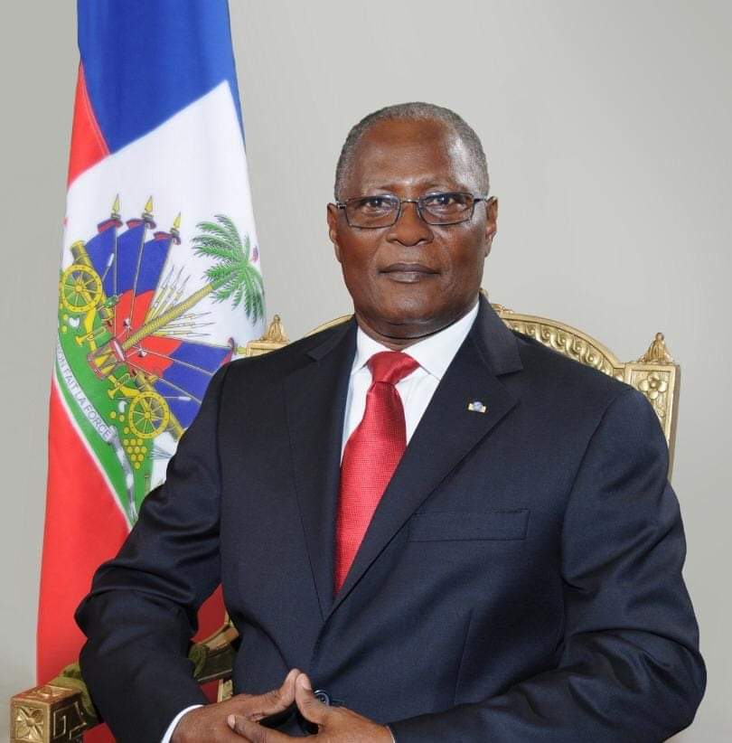 L’ancien président Privert dénonce le massacre contre la population du Bas-Artibonite par des gangs armés
